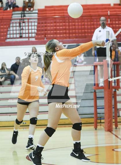 Thumbnail 2 in Sullivan Central @ Daniel Boone photogallery.