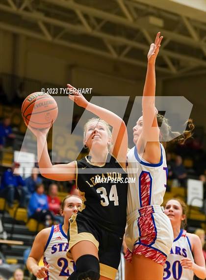 Thumbnail 1 in Lebanon vs. Western Boone (IHSAA 3A Sectional First Round) photogallery.