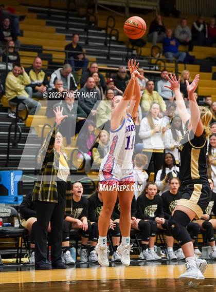 Thumbnail 3 in Lebanon vs. Western Boone (IHSAA 3A Sectional First Round) photogallery.