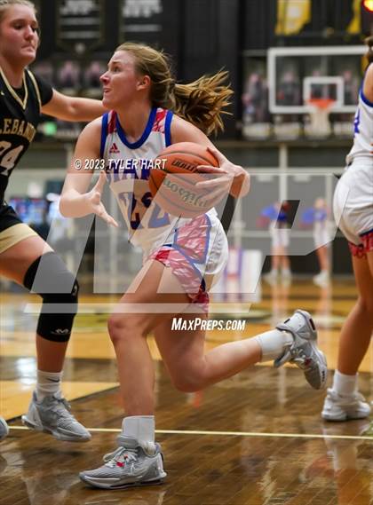 Thumbnail 2 in Lebanon vs. Western Boone (IHSAA 3A Sectional First Round) photogallery.