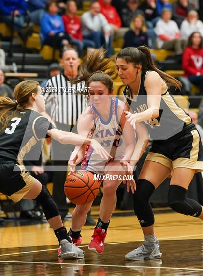 Thumbnail 1 in Lebanon vs. Western Boone (IHSAA 3A Sectional First Round) photogallery.