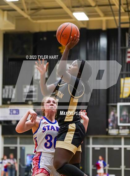Thumbnail 3 in Lebanon vs. Western Boone (IHSAA 3A Sectional First Round) photogallery.