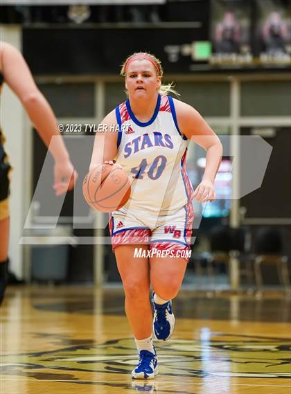Thumbnail 1 in Lebanon vs. Western Boone (IHSAA 3A Sectional First Round) photogallery.