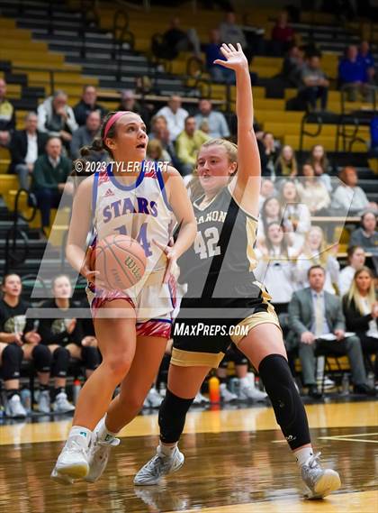 Thumbnail 1 in Lebanon vs. Western Boone (IHSAA 3A Sectional First Round) photogallery.