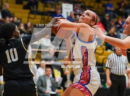 Thumbnail 2 in Lebanon vs. Western Boone (IHSAA 3A Sectional First Round) photogallery.