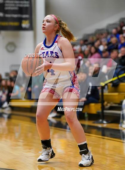 Thumbnail 1 in Lebanon vs. Western Boone (IHSAA 3A Sectional First Round) photogallery.