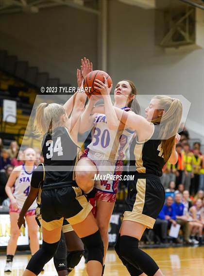 Thumbnail 1 in Lebanon vs. Western Boone (IHSAA 3A Sectional First Round) photogallery.