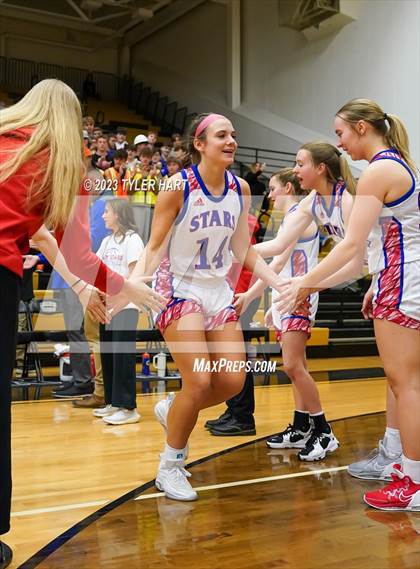 Thumbnail 2 in Lebanon vs. Western Boone (IHSAA 3A Sectional First Round) photogallery.