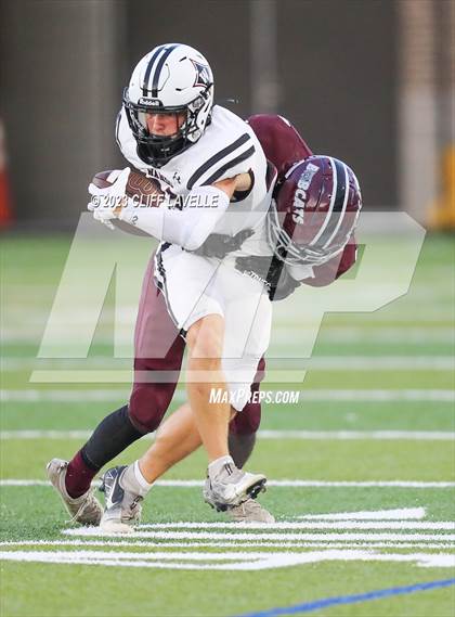 Thumbnail 2 in Wando vs. Baptist Hill (2023 CCSD Football Jamboree) photogallery.