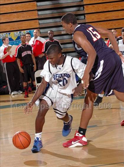 Thumbnail 2 in Pacific Hills vs. Reseda (MaxPreps Holiday Classic) photogallery.