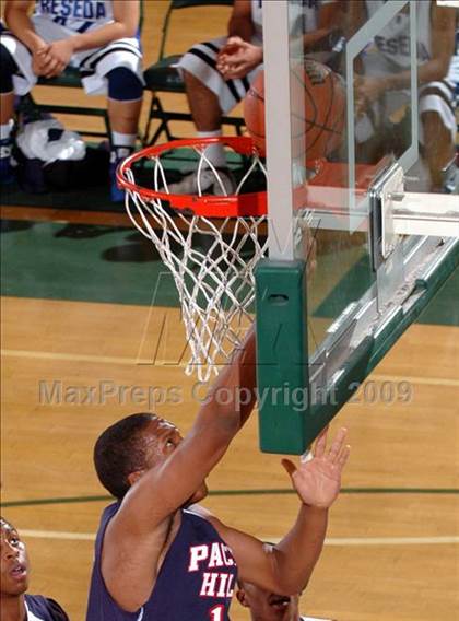 Thumbnail 1 in Pacific Hills vs. Reseda (MaxPreps Holiday Classic) photogallery.