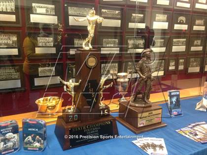 Thumbnail 2 in Loyola Academy TOC Ceremony photogallery.