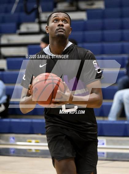 Thumbnail 1 in Sacramento vs. Miramonte (MLK Showcase) photogallery.