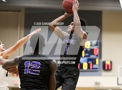 Thumbnail 1 in Sacramento vs. Miramonte (MLK Showcase) photogallery.