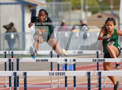 Thumbnail 1 in Herd Roundup @ Elk Grove photogallery.