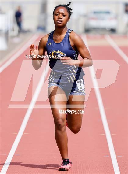 Thumbnail 1 in Herd Roundup @ Elk Grove photogallery.