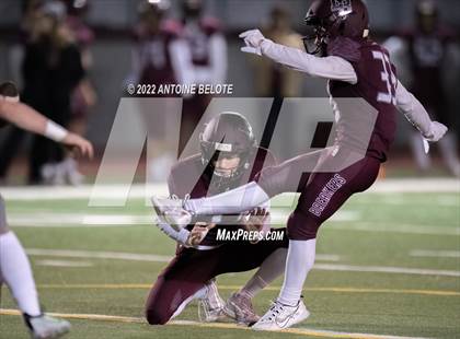 Thumbnail 2 in Granada Hills Charter @ Laguna Beach (CIF Division 4-A Regional Final) photogallery.