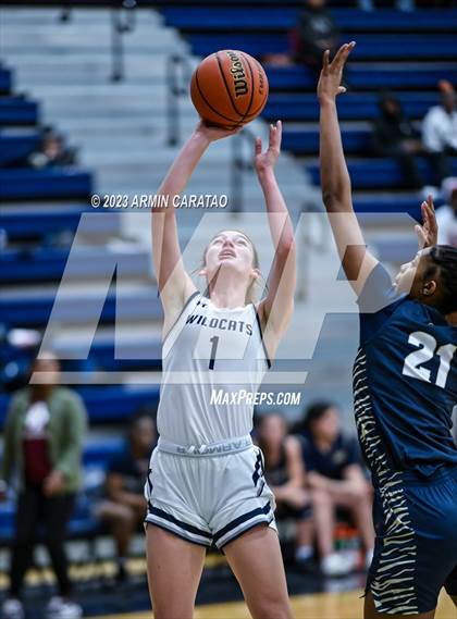 Thumbnail 3 in Klein Collins @ Tomball Memorial photogallery.