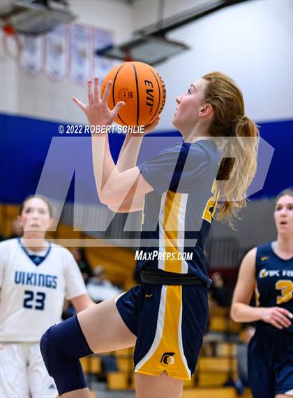 Thumbnail 1 in Pleasant Valley vs Oak Ridge (Folsom-Vista Winter Classic) photogallery.