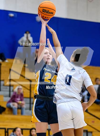 Thumbnail 2 in Pleasant Valley vs Oak Ridge (Folsom-Vista Winter Classic) photogallery.