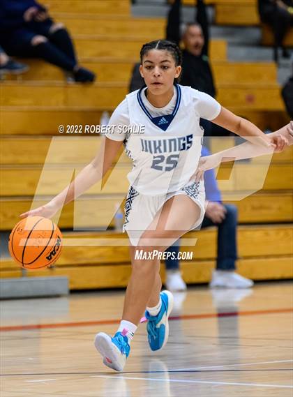 Thumbnail 1 in Pleasant Valley vs Oak Ridge (Folsom-Vista Winter Classic) photogallery.