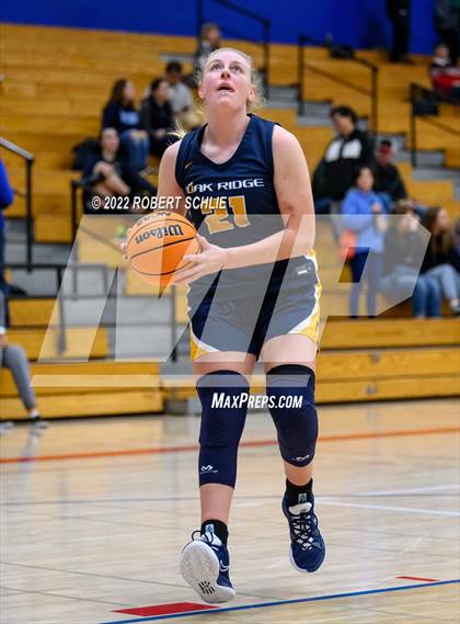 Thumbnail 1 in Pleasant Valley vs Oak Ridge (Folsom-Vista Winter Classic) photogallery.