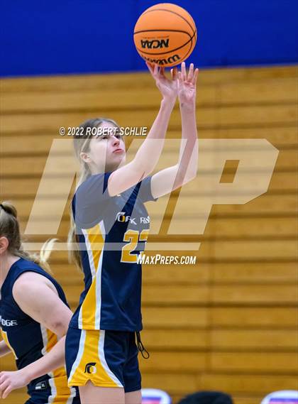 Thumbnail 2 in Pleasant Valley vs Oak Ridge (Folsom-Vista Winter Classic) photogallery.