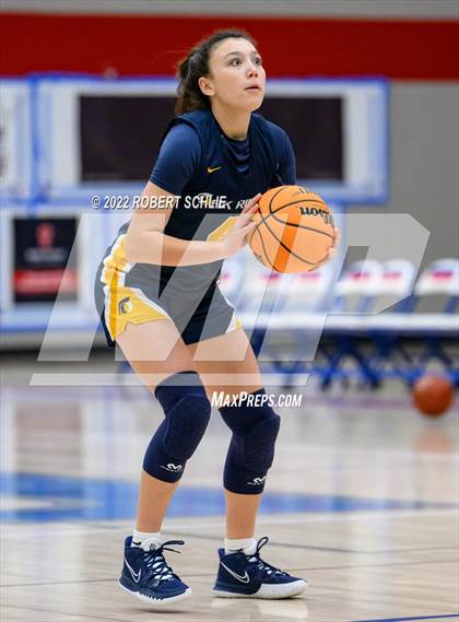 Thumbnail 2 in Pleasant Valley vs Oak Ridge (Folsom-Vista Winter Classic) photogallery.
