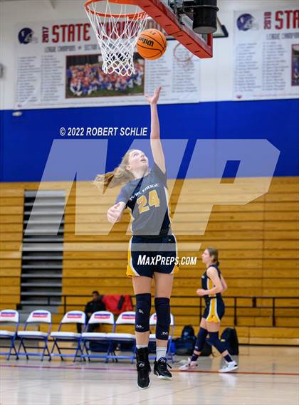 Thumbnail 1 in Pleasant Valley vs Oak Ridge (Folsom-Vista Winter Classic) photogallery.