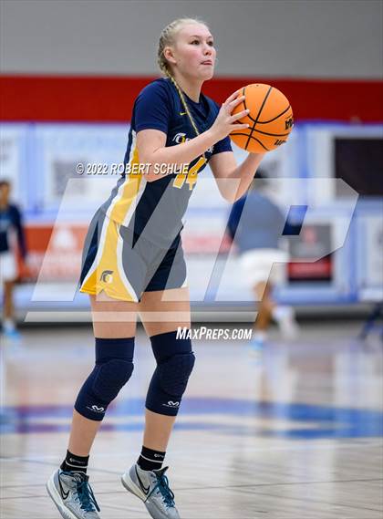 Thumbnail 1 in Pleasant Valley vs Oak Ridge (Folsom-Vista Winter Classic) photogallery.