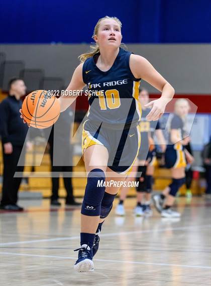 Thumbnail 3 in Pleasant Valley vs Oak Ridge (Folsom-Vista Winter Classic) photogallery.