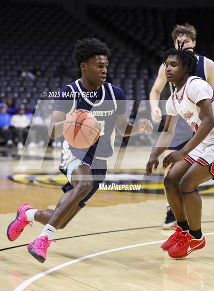 Thumbnail 1 in Marquette vs Jefferson City (Norm Stewart Classic) photogallery.