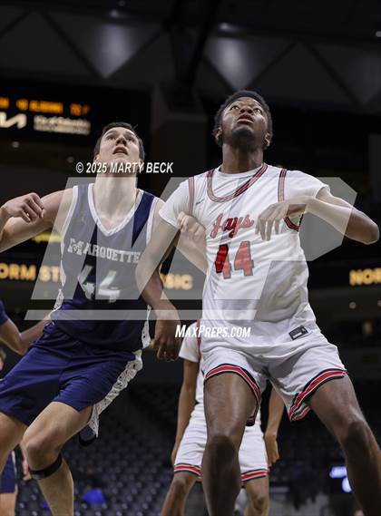 Thumbnail 3 in Marquette vs Jefferson City (Norm Stewart Classic) photogallery.