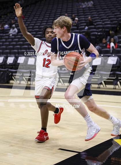 Thumbnail 1 in Marquette vs Jefferson City (Norm Stewart Classic) photogallery.