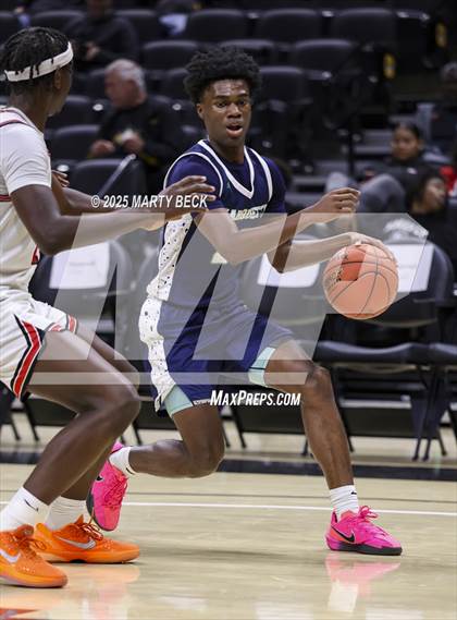 Thumbnail 3 in Marquette vs Jefferson City (Norm Stewart Classic) photogallery.