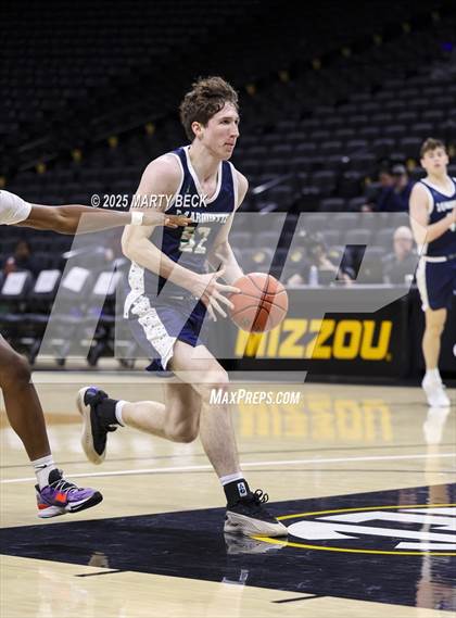 Thumbnail 2 in Marquette vs Jefferson City (Norm Stewart Classic) photogallery.