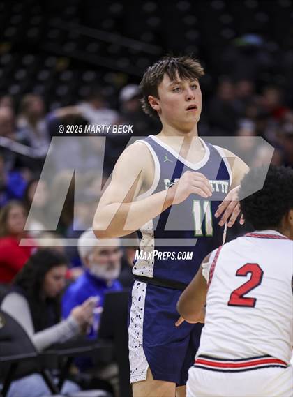 Thumbnail 1 in Marquette vs Jefferson City (Norm Stewart Classic) photogallery.