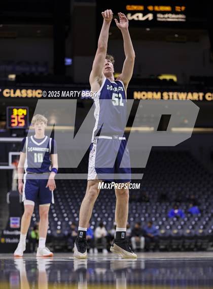 Thumbnail 1 in Marquette vs Jefferson City (Norm Stewart Classic) photogallery.