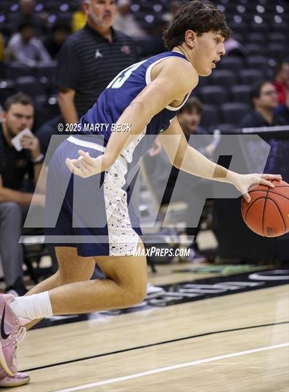 Thumbnail 2 in Marquette vs Jefferson City (Norm Stewart Classic) photogallery.