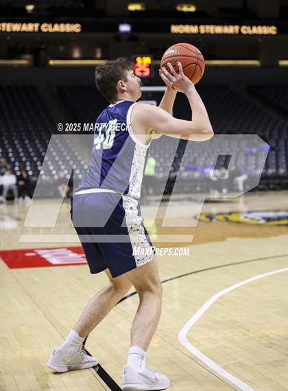 Thumbnail 2 in Marquette vs Jefferson City (Norm Stewart Classic) photogallery.