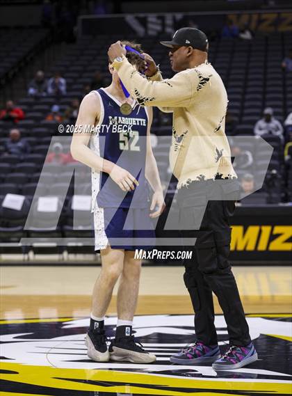 Thumbnail 3 in Marquette vs Jefferson City (Norm Stewart Classic) photogallery.