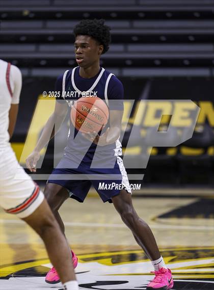 Thumbnail 2 in Marquette vs Jefferson City (Norm Stewart Classic) photogallery.