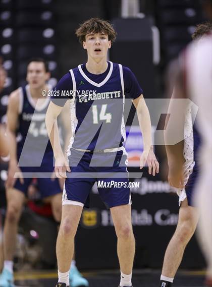 Thumbnail 2 in Marquette vs Jefferson City (Norm Stewart Classic) photogallery.