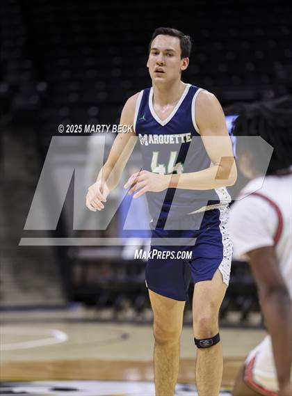 Thumbnail 1 in Marquette vs Jefferson City (Norm Stewart Classic) photogallery.