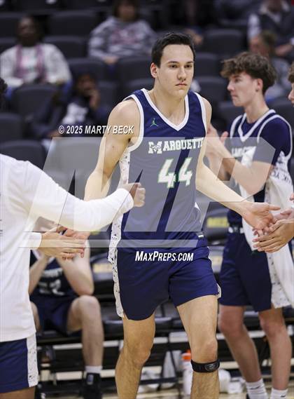 Thumbnail 3 in Marquette vs Jefferson City (Norm Stewart Classic) photogallery.