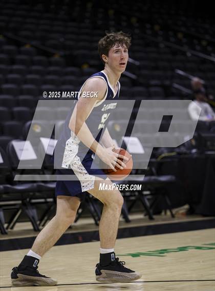 Thumbnail 2 in Marquette vs Jefferson City (Norm Stewart Classic) photogallery.