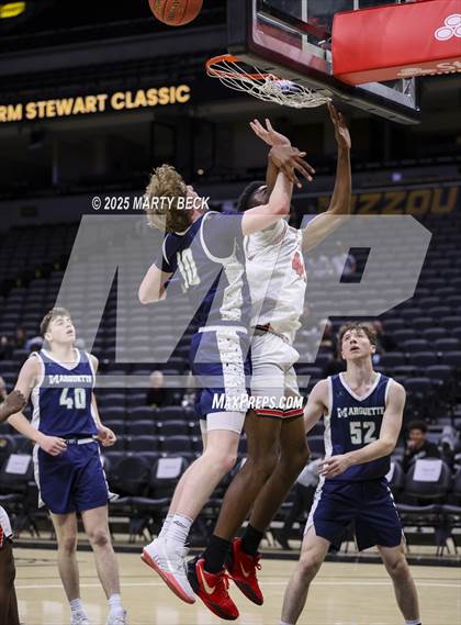 Thumbnail 3 in Marquette vs Jefferson City (Norm Stewart Classic) photogallery.