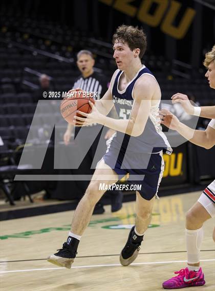 Thumbnail 2 in Marquette vs Jefferson City (Norm Stewart Classic) photogallery.