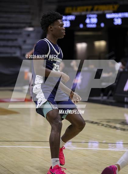 Thumbnail 1 in Marquette vs Jefferson City (Norm Stewart Classic) photogallery.