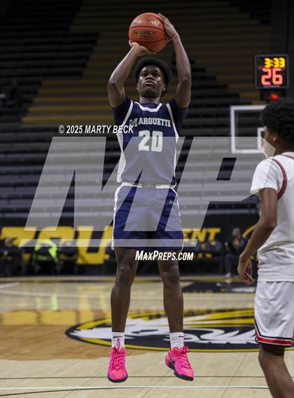 Thumbnail 3 in Marquette vs Jefferson City (Norm Stewart Classic) photogallery.